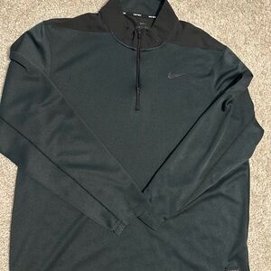 Nike Golf Black and Dark Green Pullover